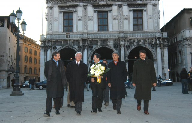 Prodi, omaggio ai Caduti di Piazza Loggia - 2005